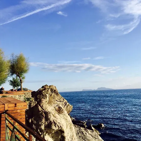 Bed & Breakfast Dimora Nesis Naples