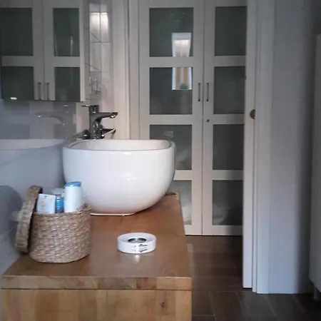 Dimora Nesis Bed & Breakfast